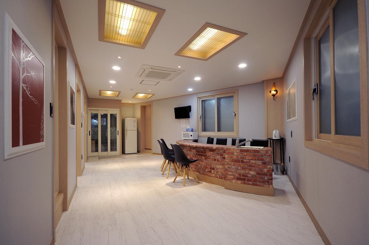 Family Hotel Bnb Busan Exterior photo